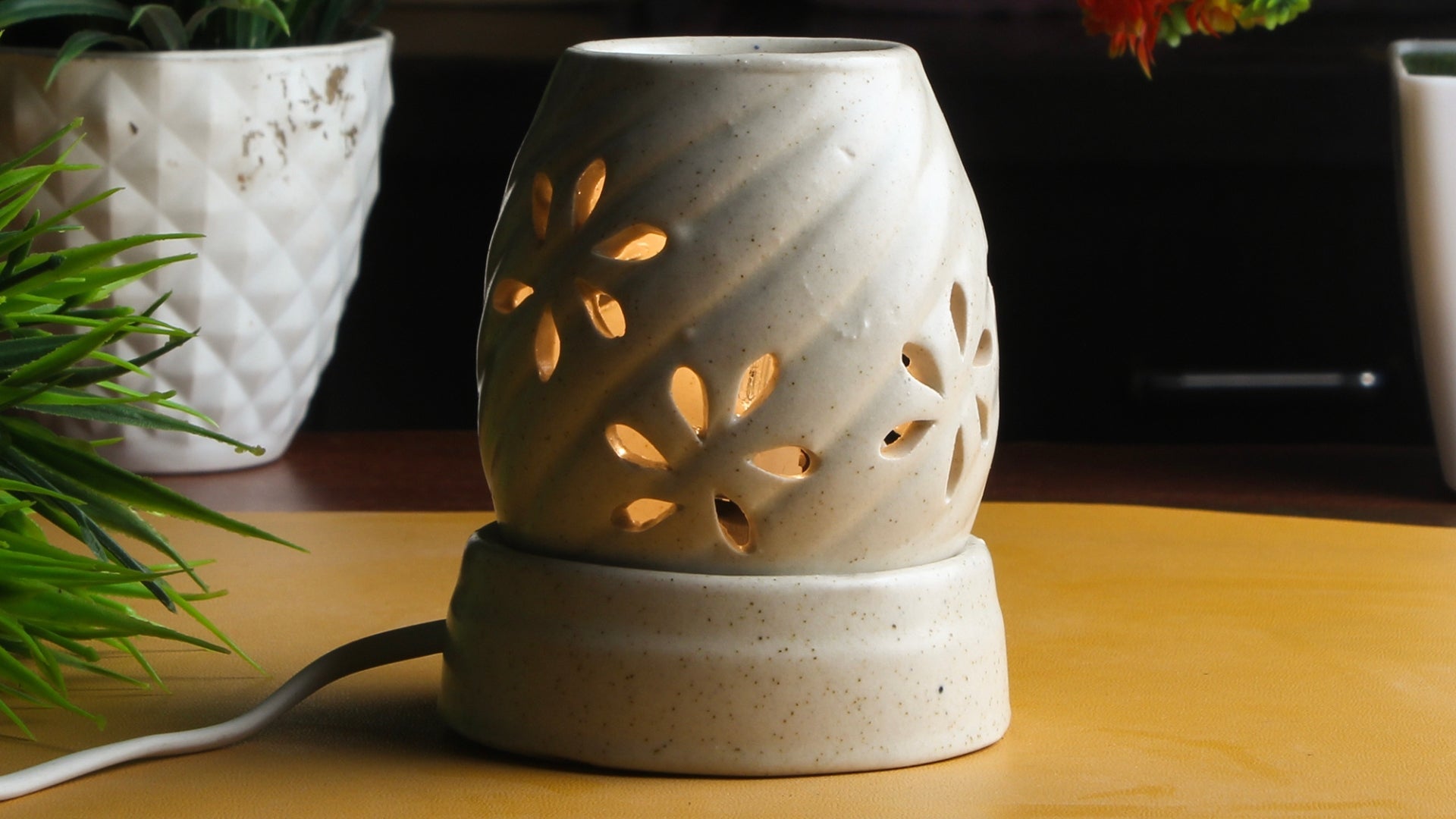 How to Clean and Maintain Your Aroma Diffuser for Maximum Scent Throw